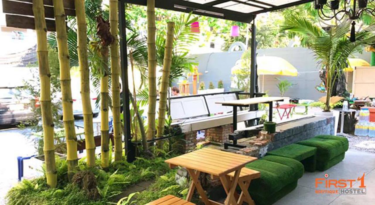 בנגקוק First 1 Boutique Hostel At Sukhumvit 1 מראה חיצוני תמונה