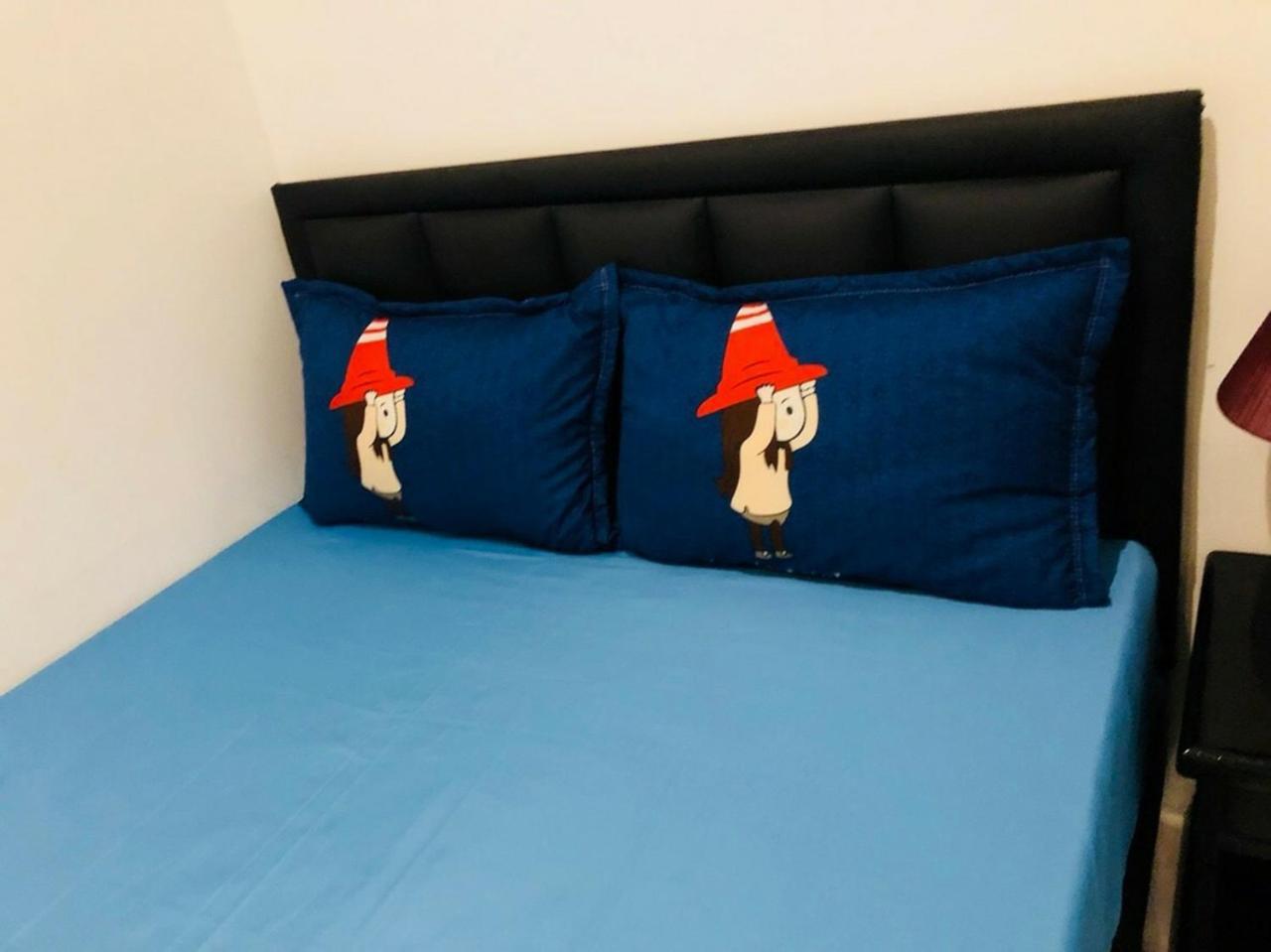 בנגקוק First 1 Boutique Hostel At Sukhumvit 1 מראה חיצוני תמונה